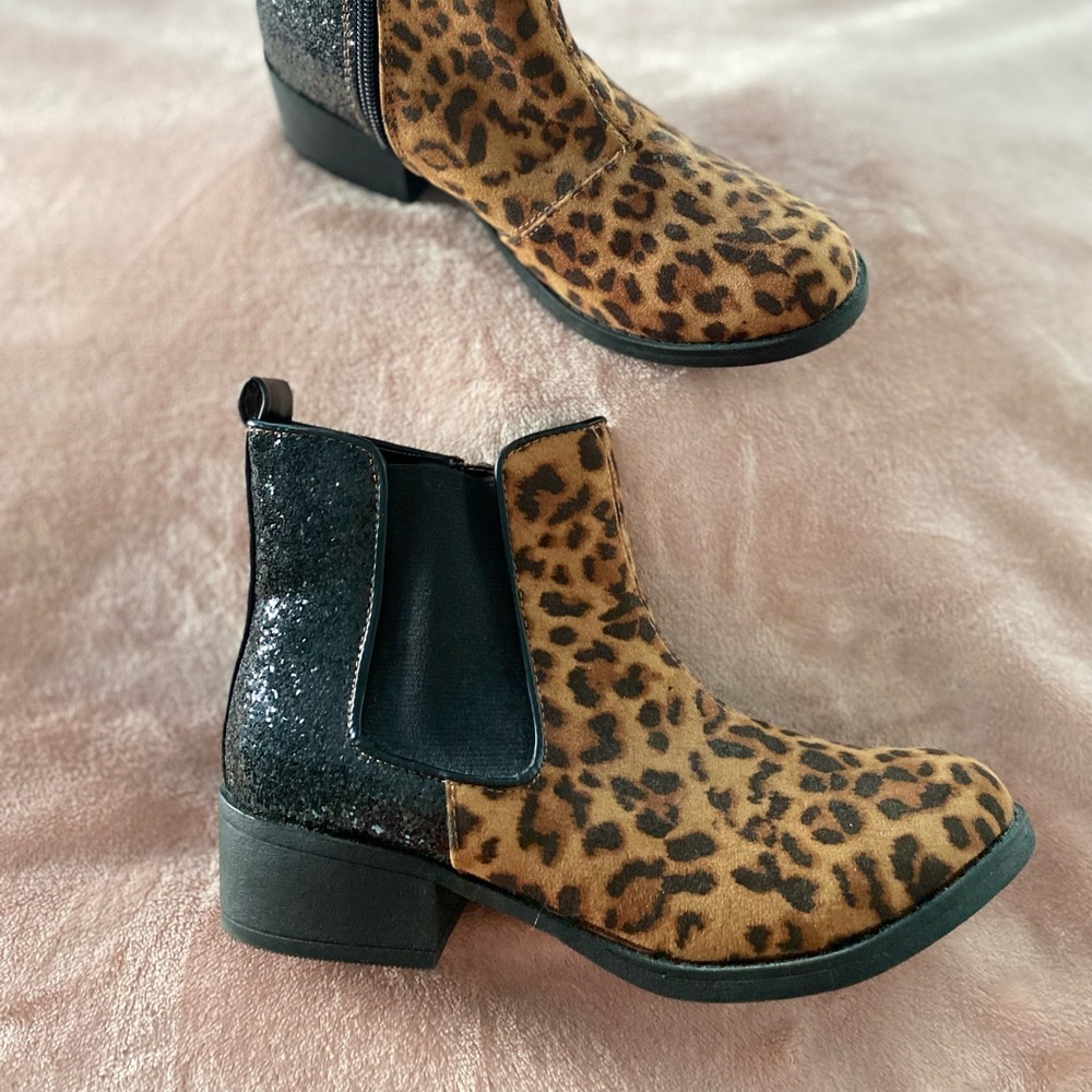 Stevies Leopard Print and Glitter Chelsea Boots Size 5